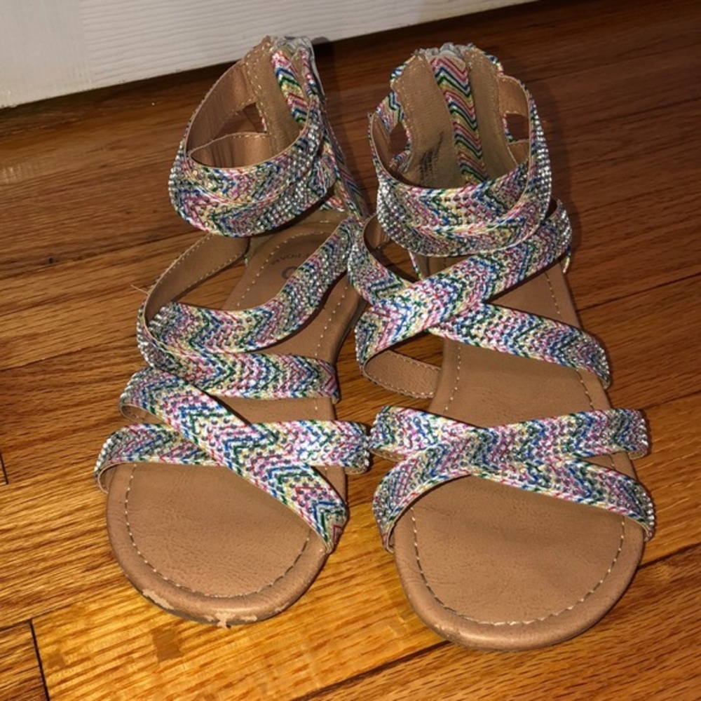 SO memory foam cross cross sandals size 13 multicolor